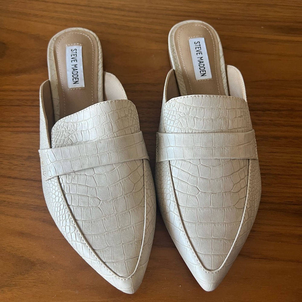 Steve Madden Beige Croc-Embossed Mules